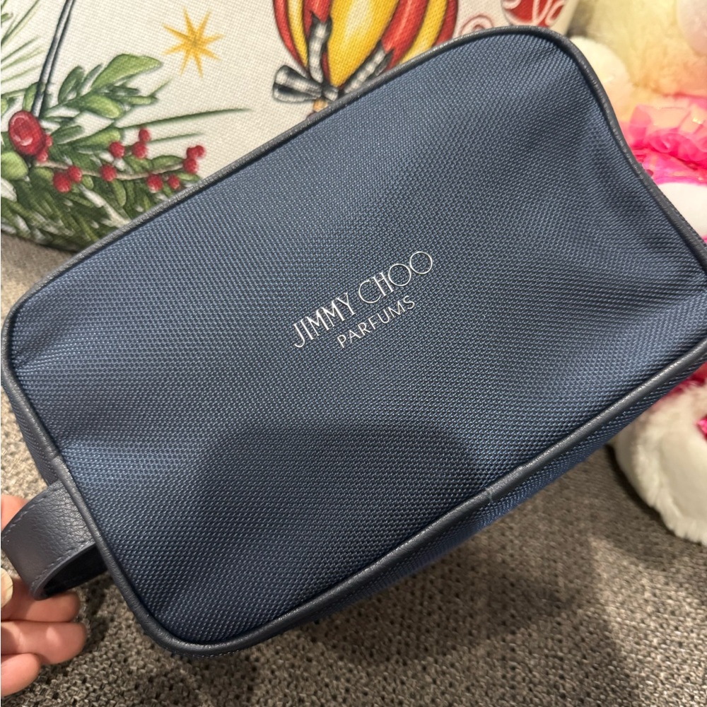 Jimmy Choo Parfums Toiletry Pouch dark blue Cosmetic Bag travel
Dopp Case New - Picture 4 of 12
